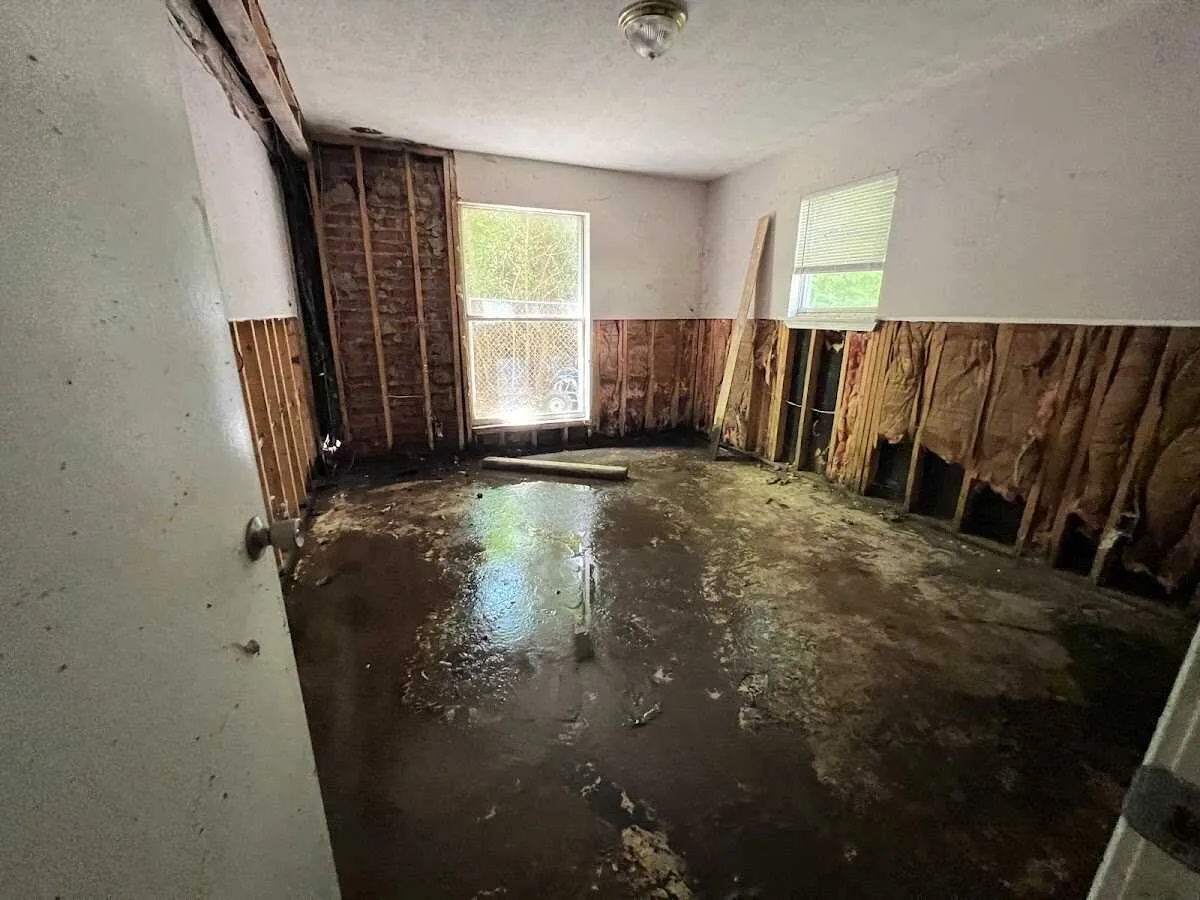 Water Damage Restoration services in East Alton, IL